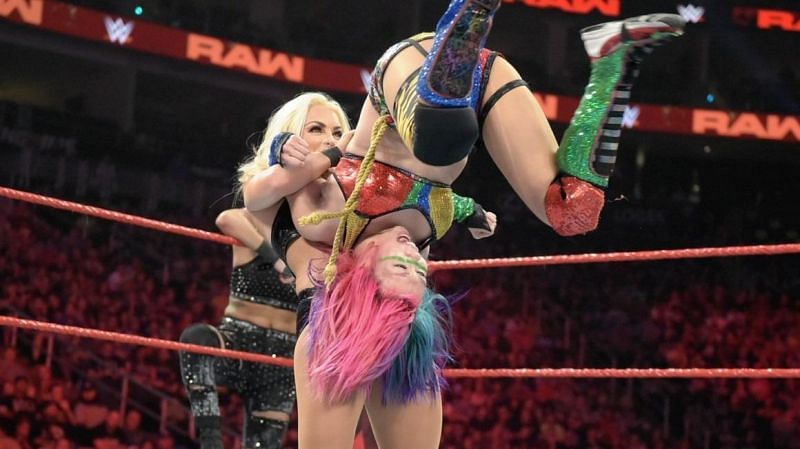 Mandy Rose botched her own finisher last night Raw
